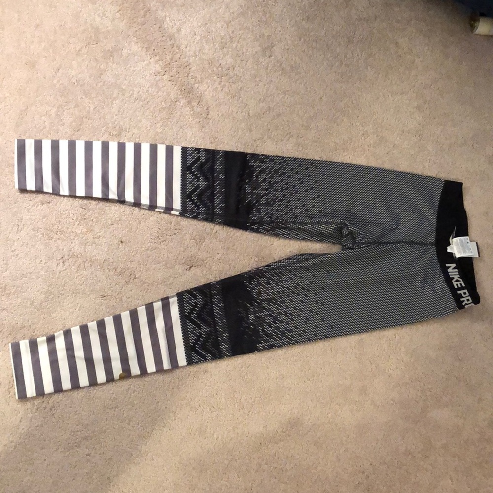 Women’s xs Nike pro tights